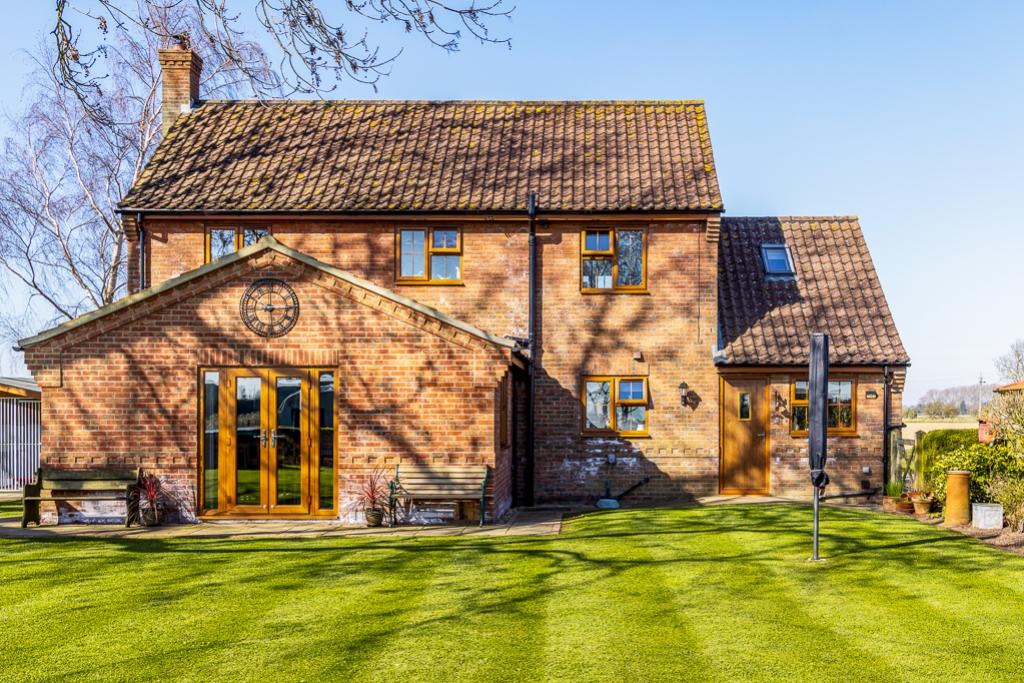 Harribels Cottage (Spalding)-26