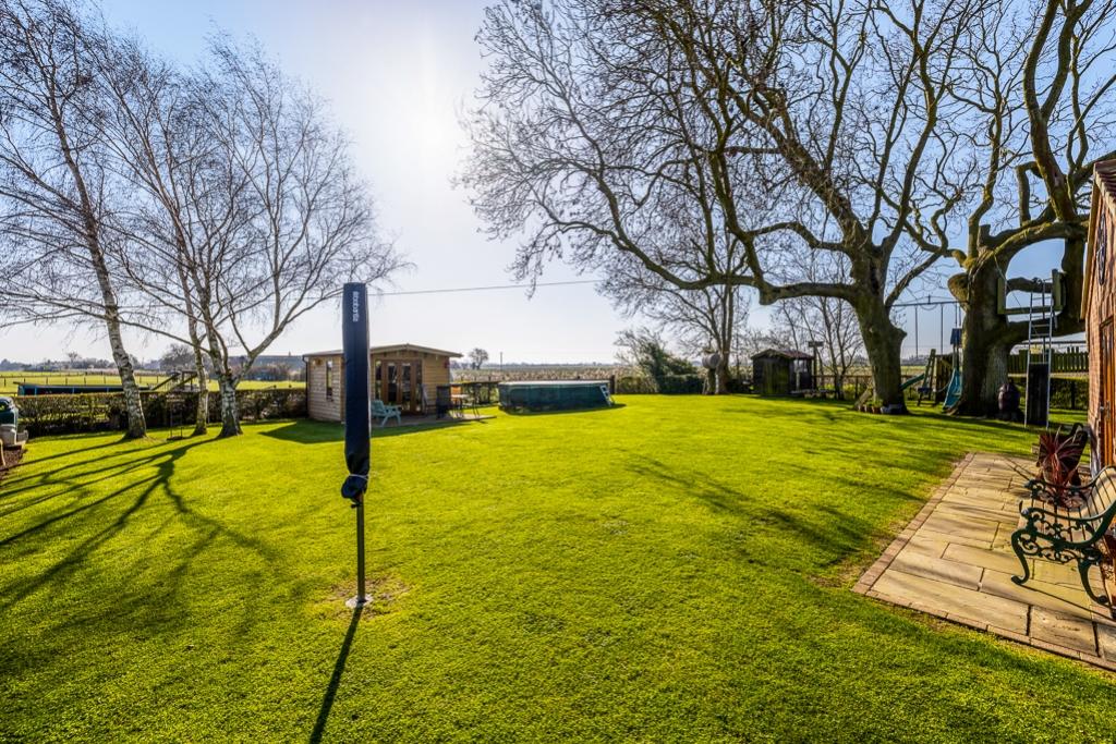 Harribels Cottage (Spalding)-21