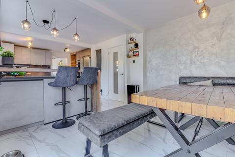 4 bedroom detached house for sale, Somerfield Way, Leicester Forest East, LE3