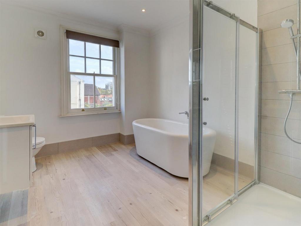 Main Bathroom