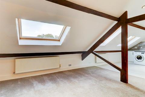 3 bedroom flat to rent, Portland Place West, Leamington Spa, CV32 5EU