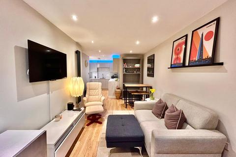 2 bedroom apartment to rent, Newton Street, Manchester, M1