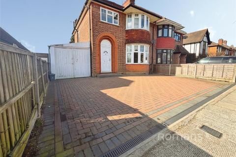 Clayton Way, Uxbridge