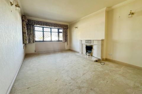 2 bedroom detached bungalow for sale, Barry Drive, Kirby Muxloe, LE9