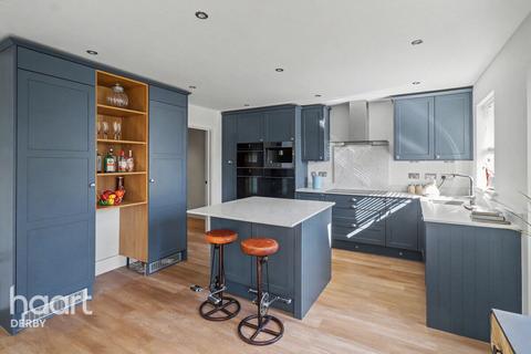 5 bedroom detached house for sale, Owen Close, Derbyshire