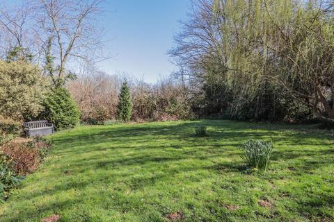 undefined, Hurst Green