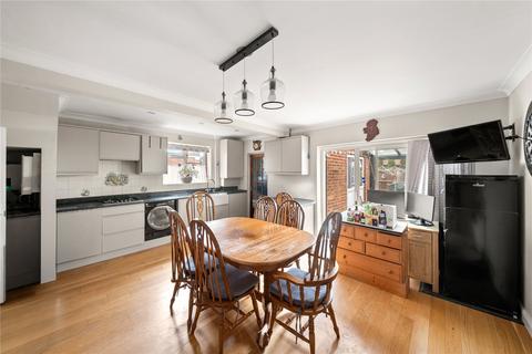 6 bedroom semi-detached house for sale, Townson Avenue, Northolt UB5