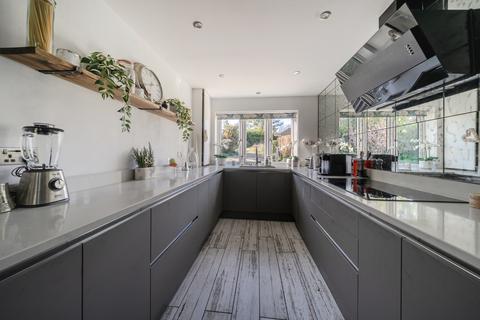 undefined, Alma Lane, Farnham, GU9