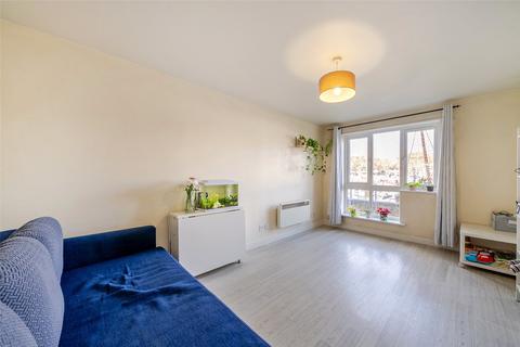 1 bedroom apartment for sale, Transom Close, Surrey Docks, SE16
