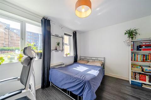 1 bedroom apartment for sale, Transom Close, Surrey Docks, SE16