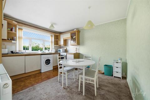 2 bedroom terraced house for sale, Chestnut avenue, West cross, Swansea