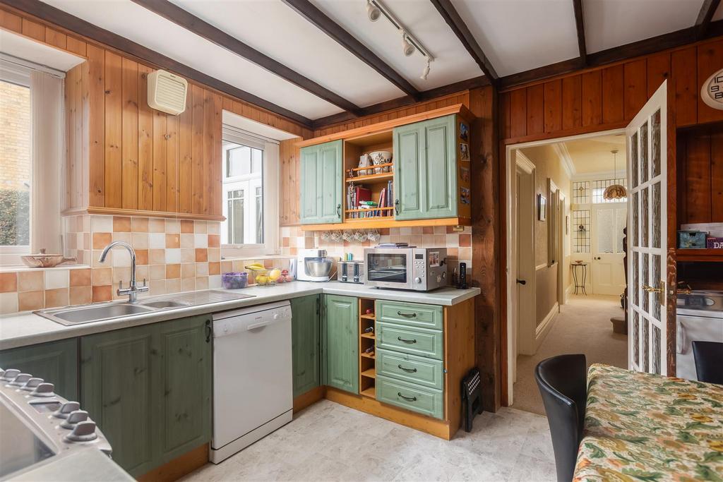 Middleton Road 17 Kitchen-2.jpg