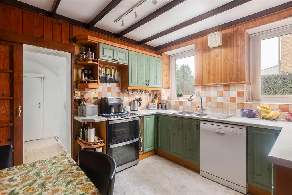 Middleton Road 17 Kitchen-1.jpg