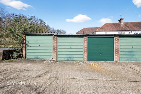 undefined, Barn Close, Epsom