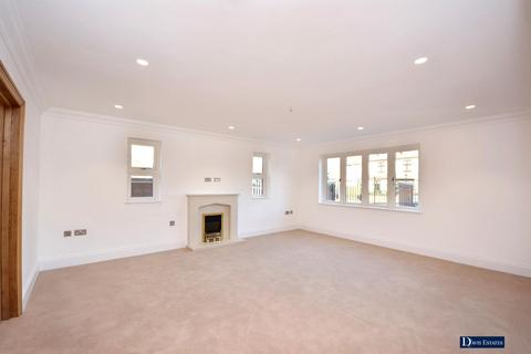 undefined, Curtis Road, Emerson Park, Hornchurch, RM11