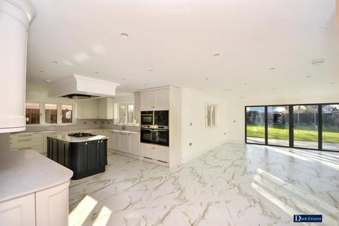 undefined, Curtis Road, Emerson Park, Hornchurch, RM11