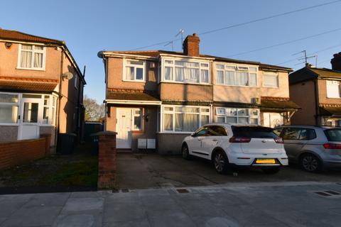 2 bedroom flat for sale, Northolt, UB5