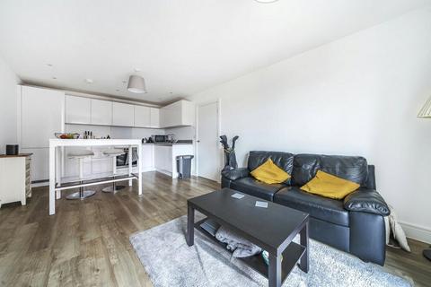 2 bedroom flat to rent, Granada House, Meridian Way, SO14