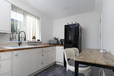 undefined, Charles Avenue, Huddersfield HD3