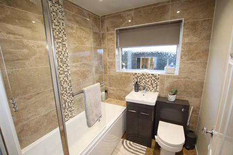 2 bedroom bungalow for sale, St Johns Road, Clacton on Sea, CO16