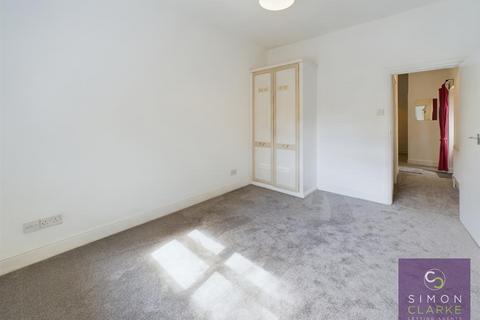 1 bedroom apartment to rent, Station Road, Finchley Central, N3 - OWN PRIVATE GARDEN