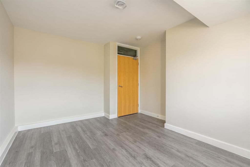 Flat 18 7.jpg