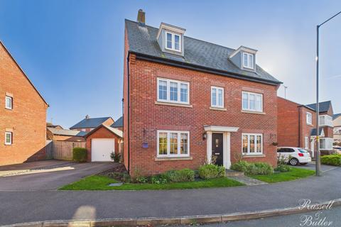 5 bedroom detached house for sale, Pillow Way, Buckingham, MK18