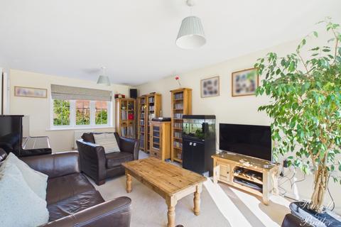 5 bedroom detached house for sale, Pillow Way, Buckingham, MK18