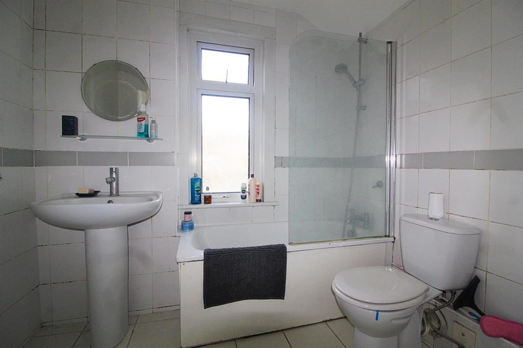 Bathroom edit.jpg