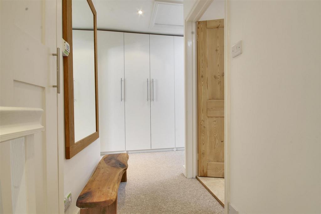 Dressing Area.jpg