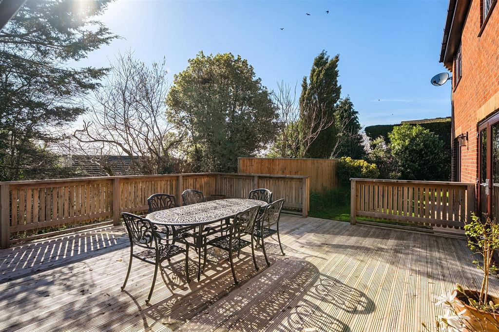 Kingfishers Patio.jpg