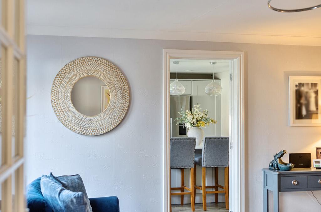 Sitting/Dining Room