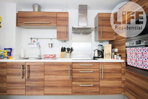 2 bedroom flat to rent, Bootmakers Court, London E1