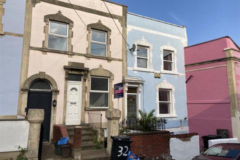 3 bedroom maisonette to rent, Cambridge Street, Bristol BS3