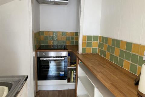 3 bedroom maisonette to rent, Cambridge Street, Bristol BS3