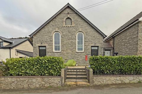 undefined, Gyrn Goch, Caernarfon, Gwynedd, LL54