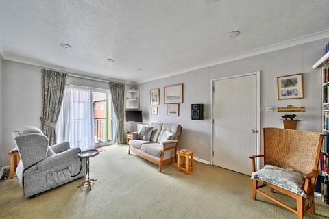 4 bedroom terraced house for sale, Priors Court, Back of Avon, Tewkesbury