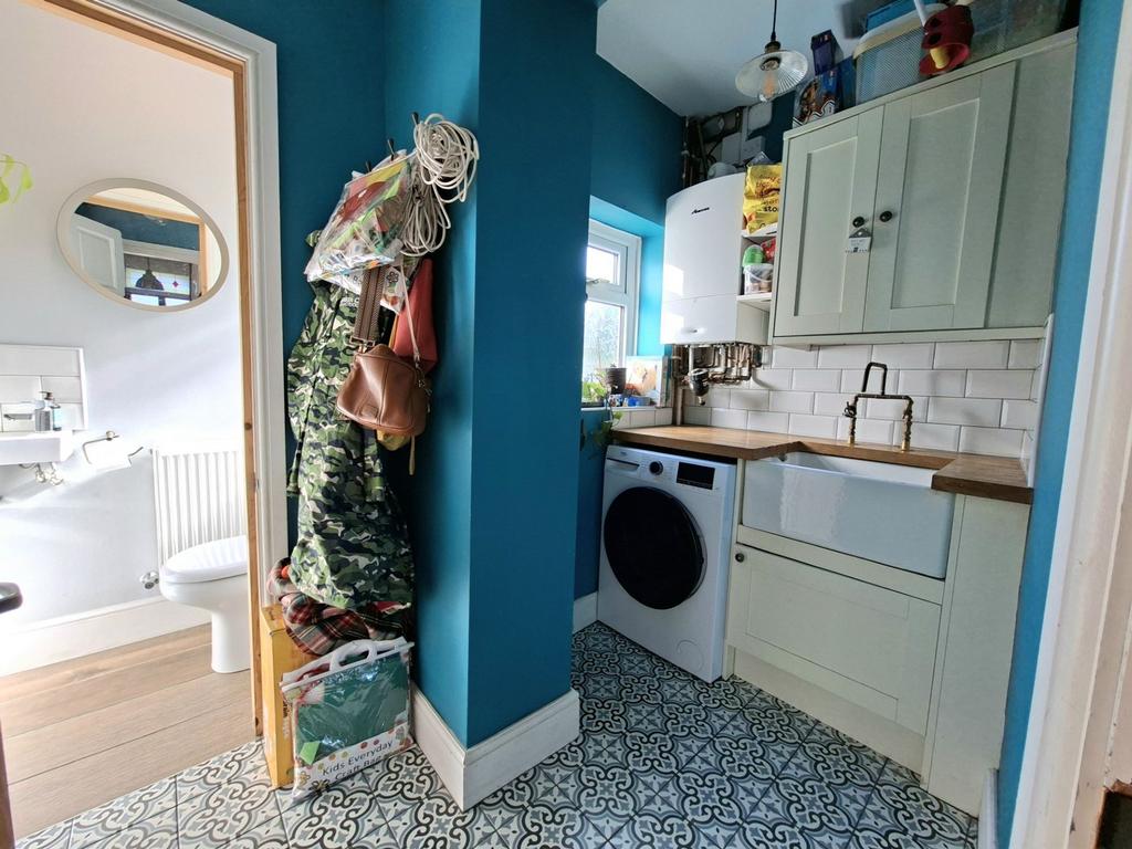 Utility room/wc/washroom