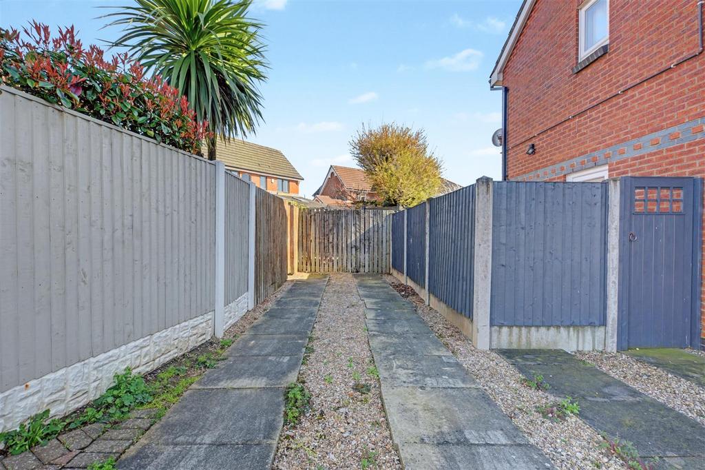 Driveway 2.jpg