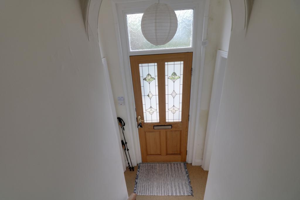 414810 - entrance hall