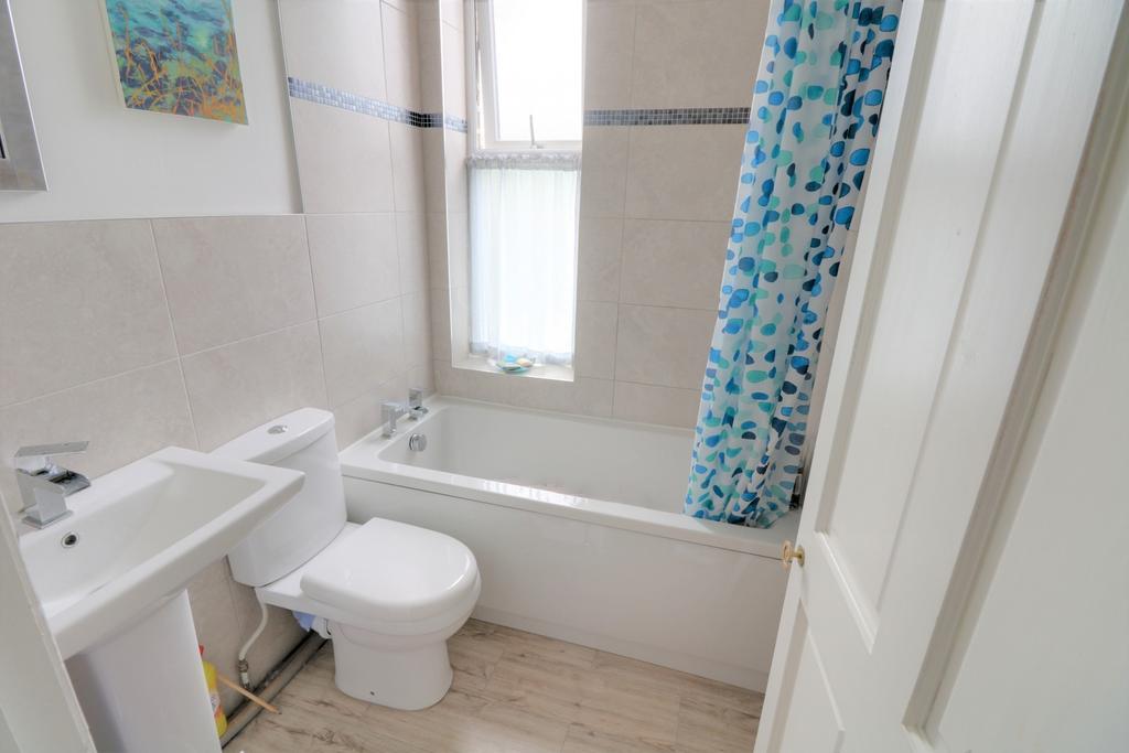 414806 - bathroom