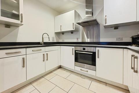 undefined, Birdwood Avenue London SE13