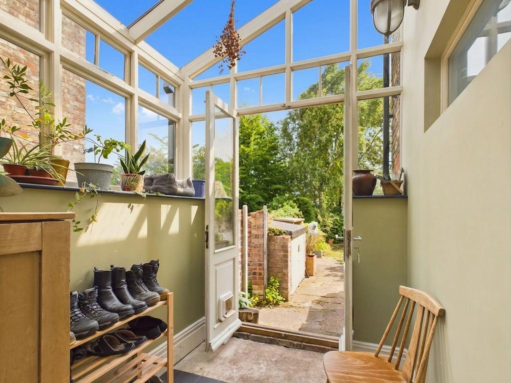 Garden room