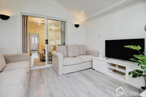 2 bedroom terraced house for sale, Tanners Grove, Longford, Coventry