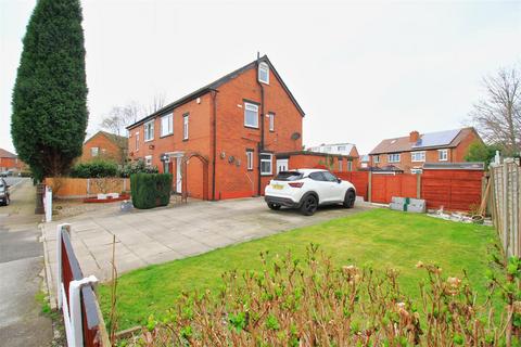 undefined, Cedar Grove, Manchester M34