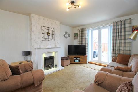 undefined, Cedar Grove, Manchester M34