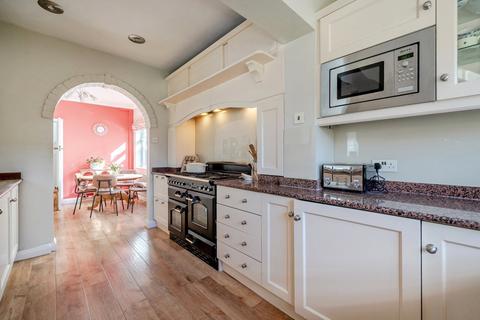 4 bedroom detached house for sale, Newlands Avenue, Thames Ditton, KT7