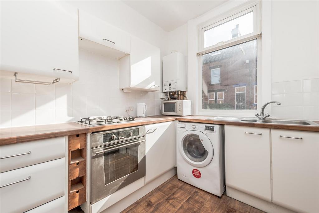 Fitted Kitchen:
