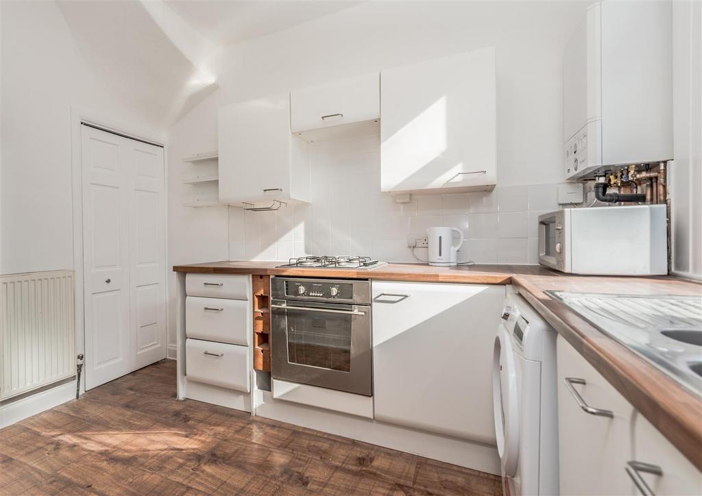 Fitted Kitchen: