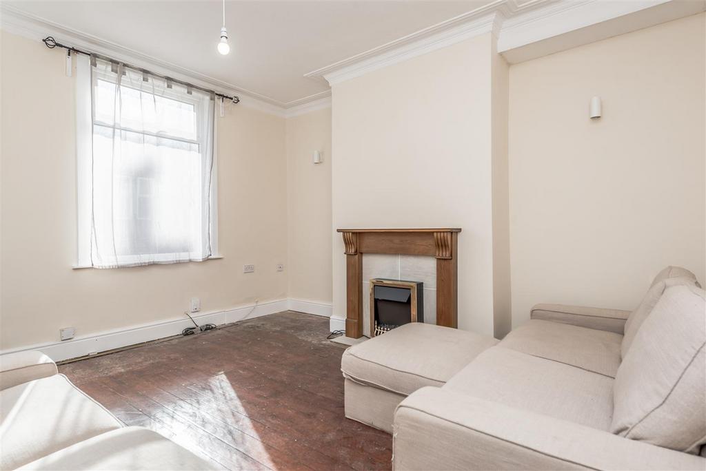Living Room:
